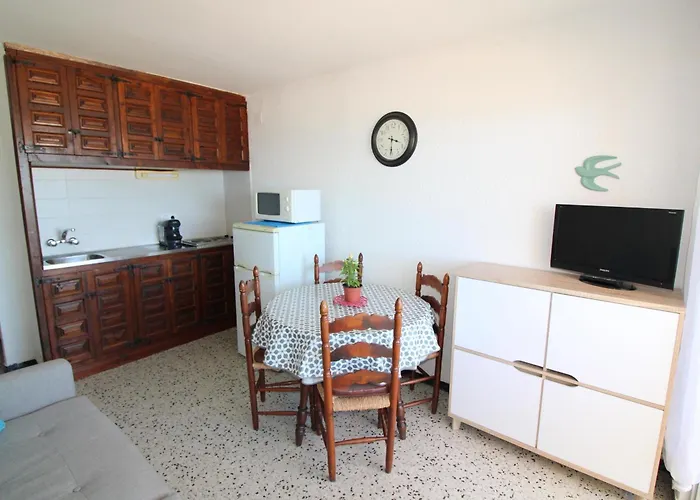 Estudio Comodo A 20m De La Playa Con Terraza - Hisp-288-56 Empuriabrava